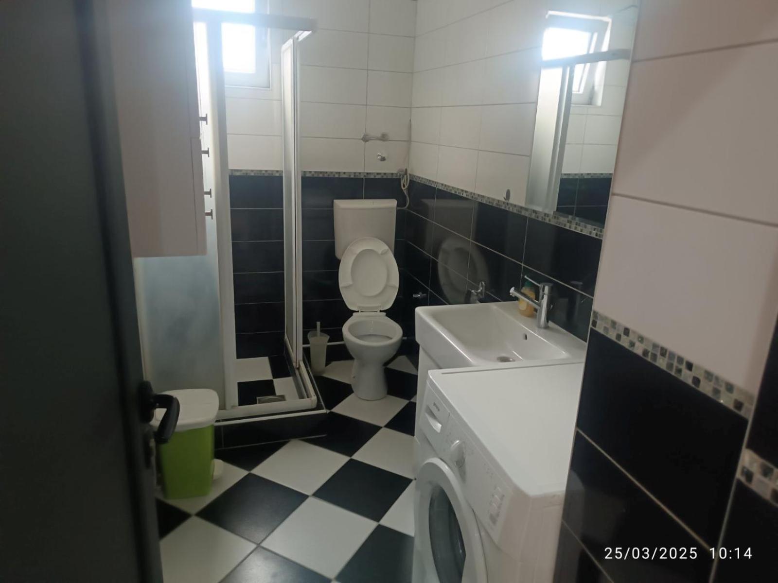 Blue Point Apartamento Kragujevac Exterior foto
